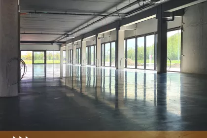 Bigger view of Na de behandeling van een betonvloer door RSD Floortreatment. Impregneren, kristalliseren, slijpen en polijsten